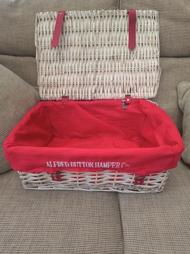 Alfred button hamper - button, co