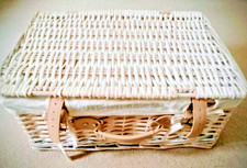 Alfred Button Wicker Picnic