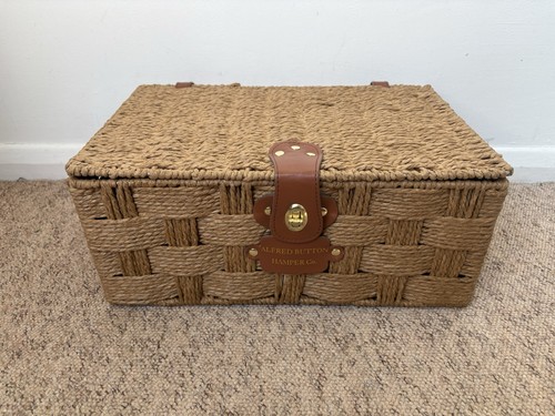 Alfred button hamper - button, co